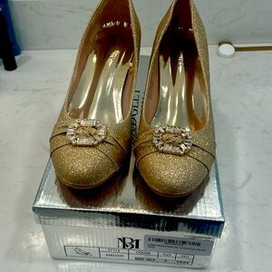 Badgley Mischa rose gold dress shoes